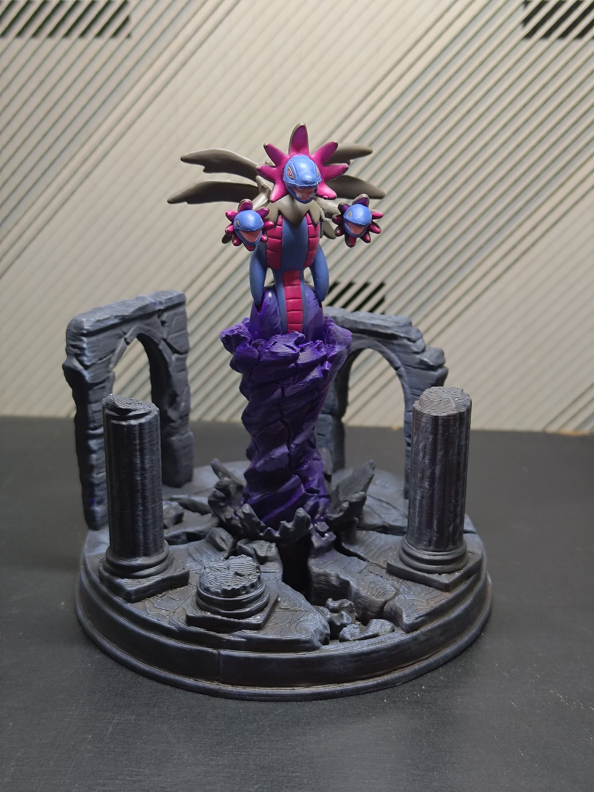 Hydreigon: Scene Diorama Base - Thumbnail