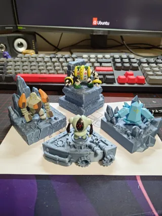 Regi Family: Modular Diorama - Thumbnail