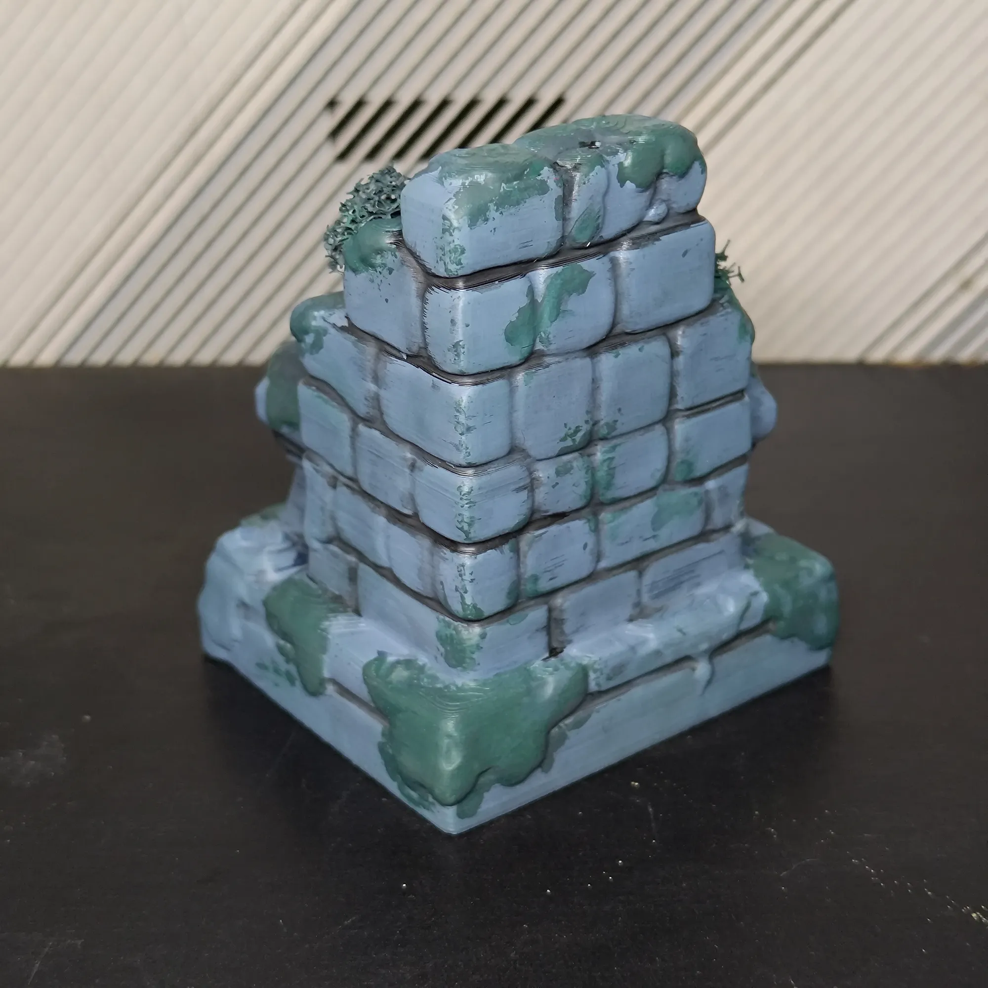 Regi Family: Modular Diorama - Thumbnail